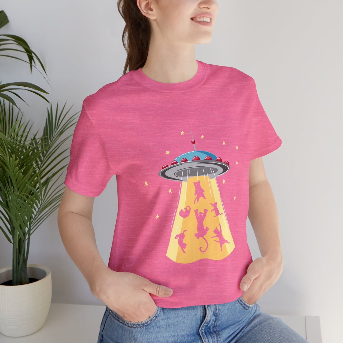 Cat abduction | Short Sleeve Tee